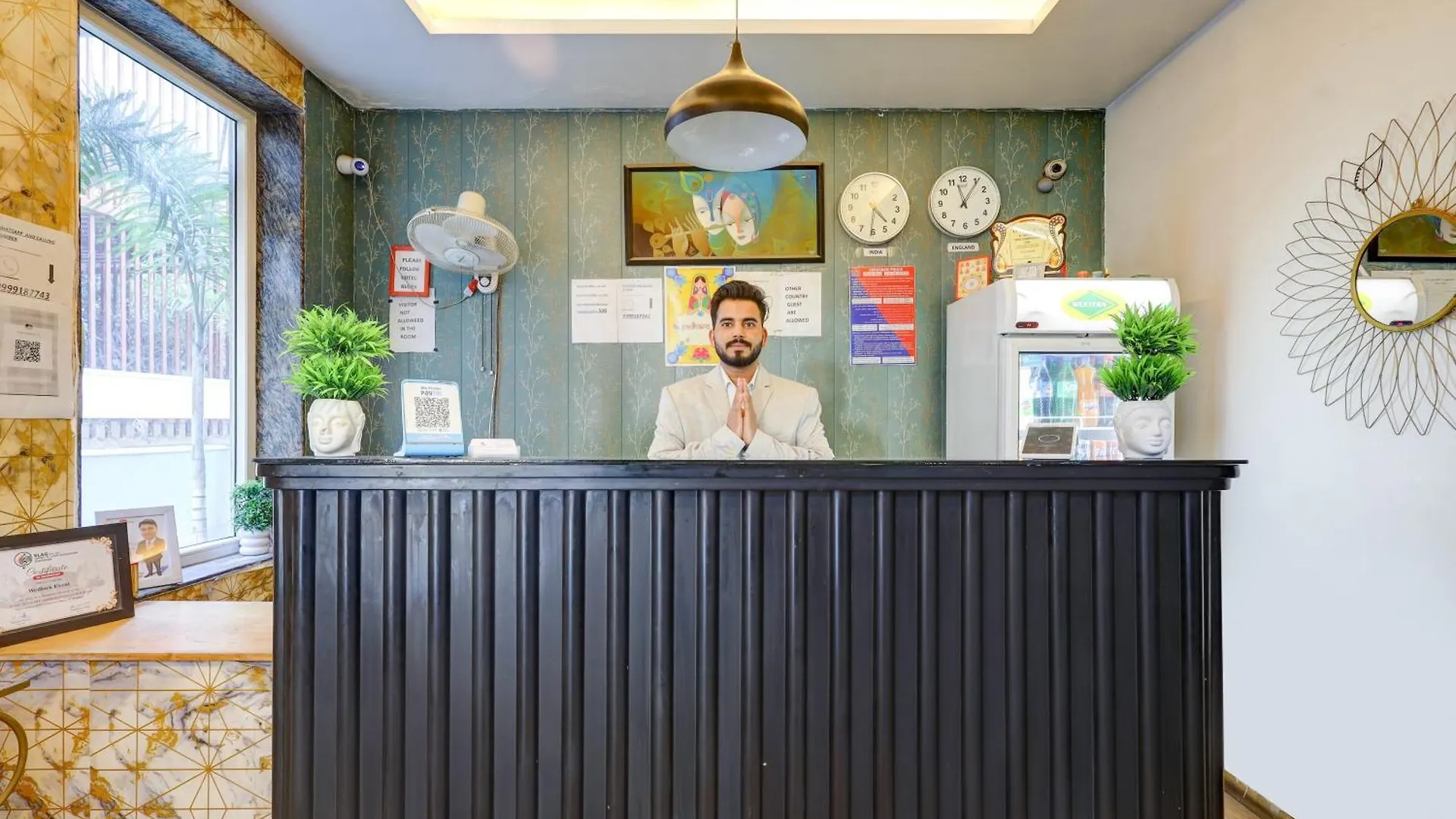 Hotel Moonlight Gurgaon Indie